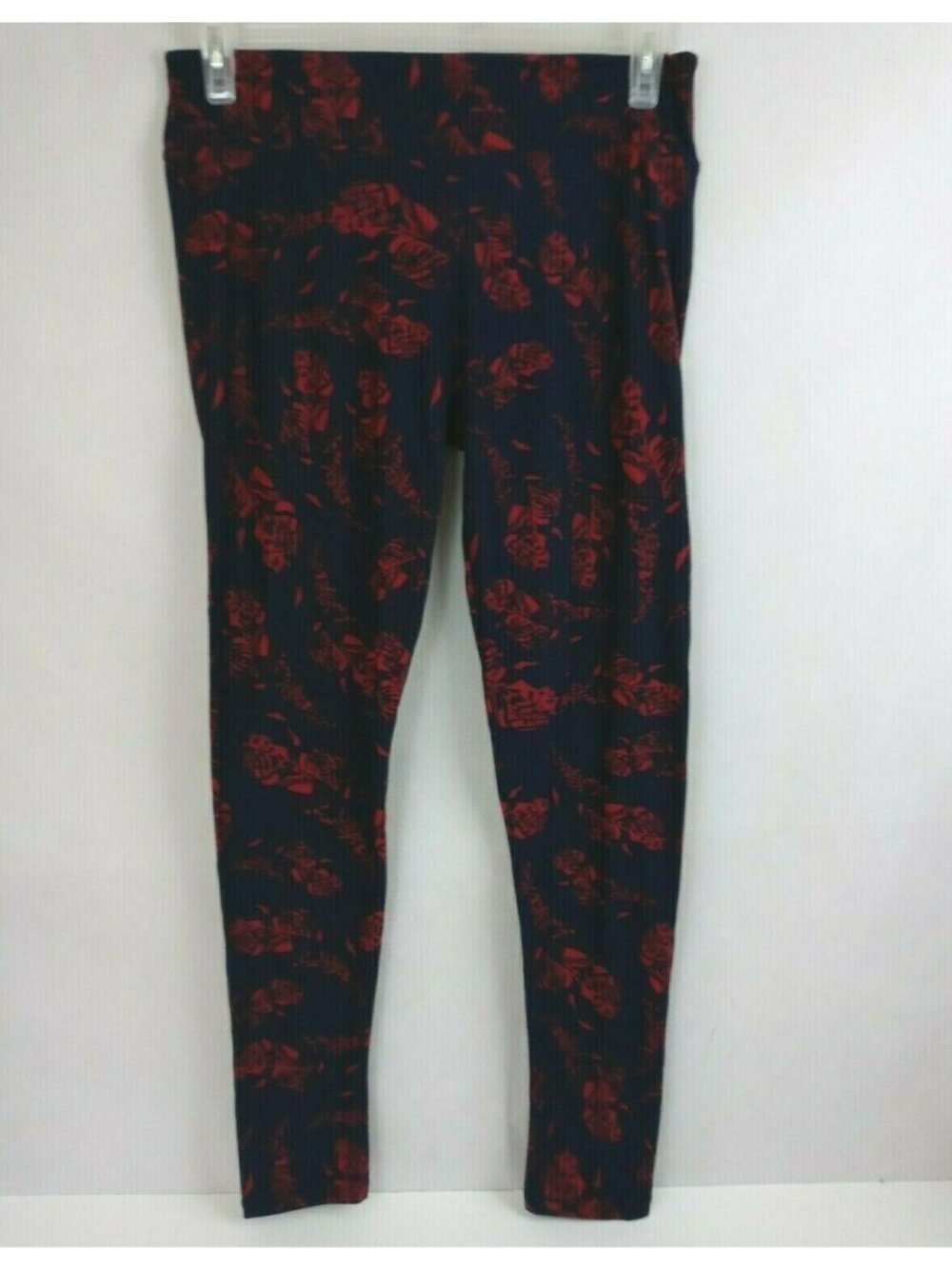 New LuLaRoe Tall & Curvy Leggings Dark Blue With Red Feathers Design